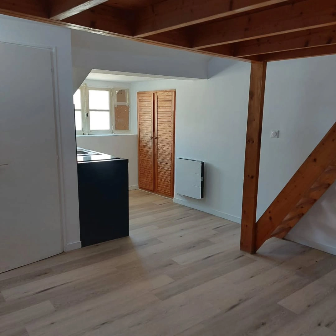 Studio rénové à Nantes centre — vue 4